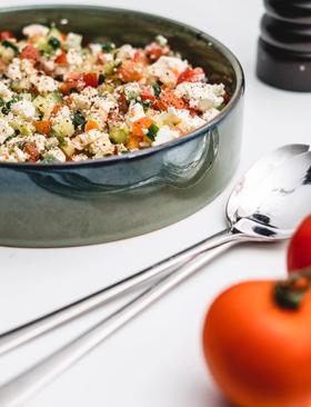 Hurtig salat med agurk, tomat og feta | Kategori