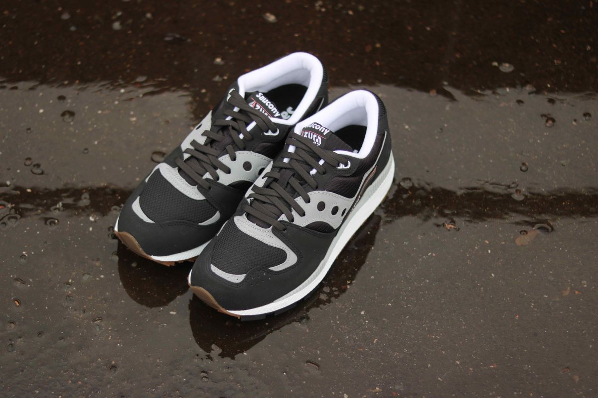 CONCOURS SAUCONY Kinvara 11 blackout black out azura