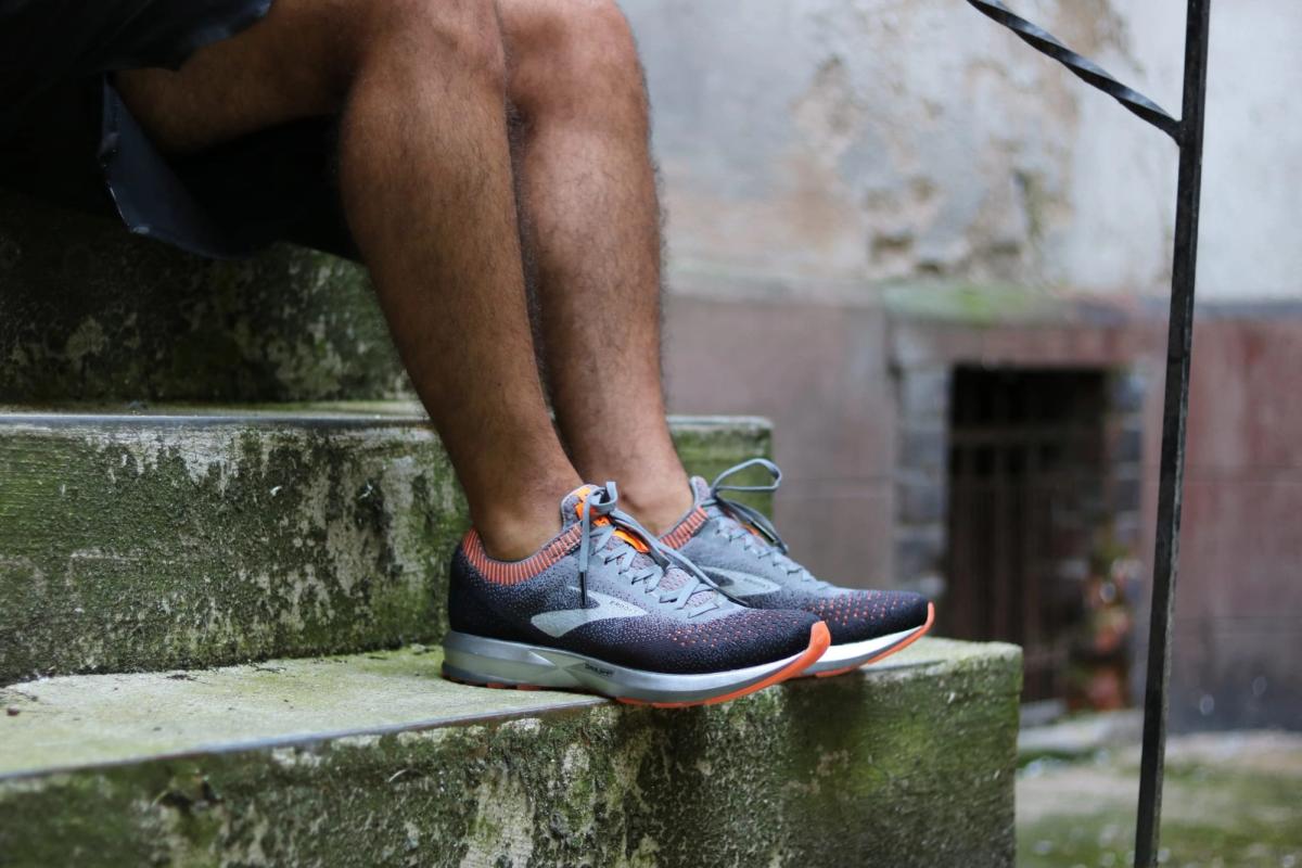 BROOKS LEVITATE 2 RUNNING DNA AMP KNIT