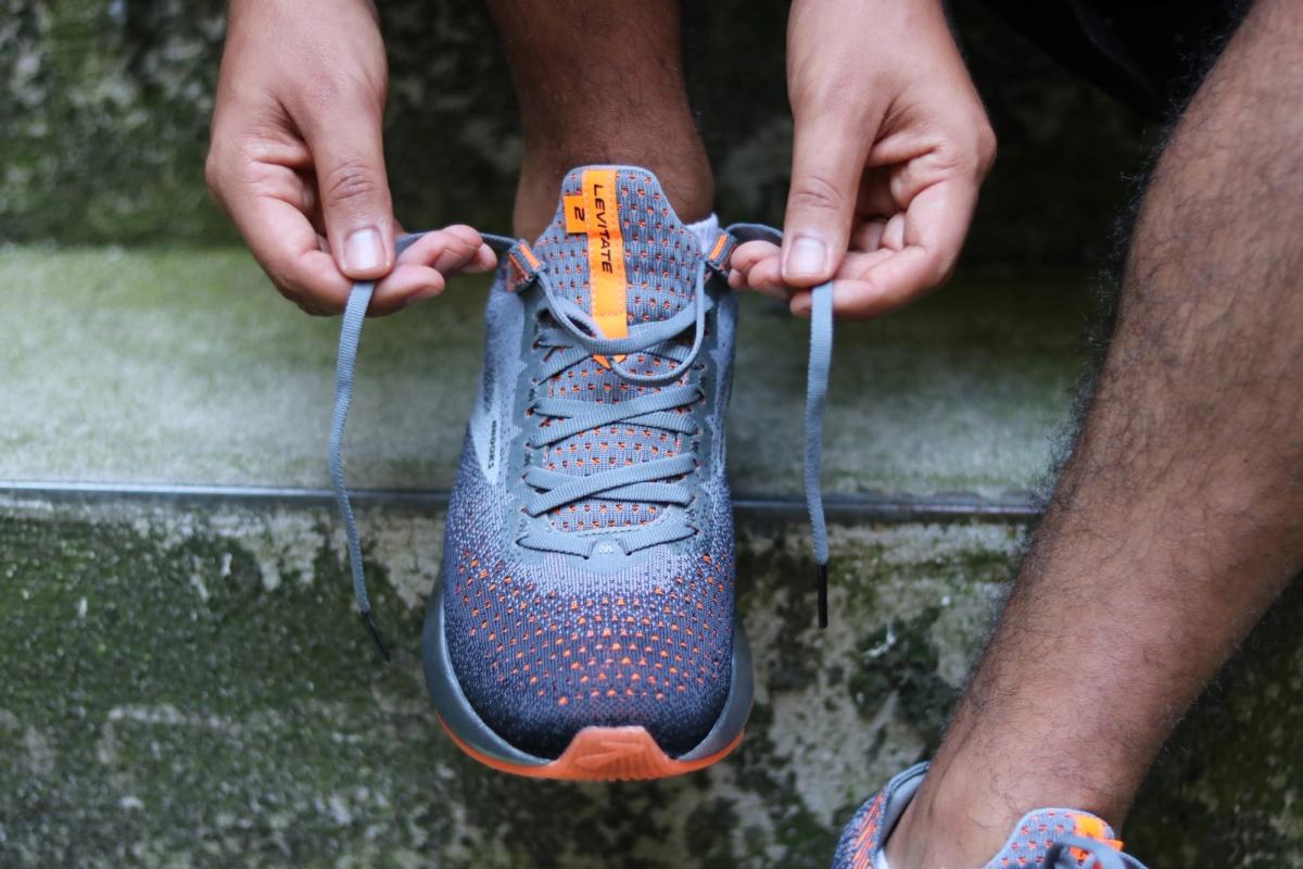 BROOKS LEVITATE 2 RUNNING DNA AMP KNIT