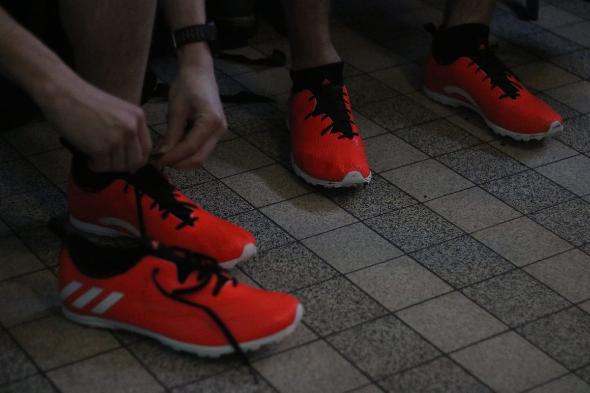 AQ2445 ADIDAS running XCS - pointes solarred white red Athlétisme cross de l'amitié saint cloud