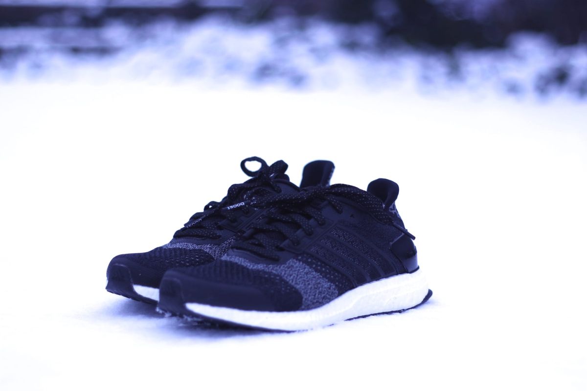 ULTRA BOOST ST GLOW