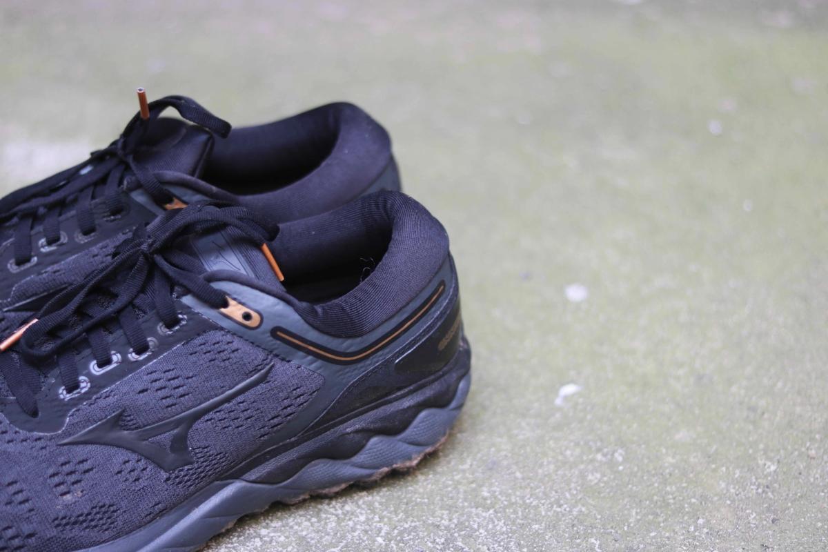 TEST Mizuno wave skyrise