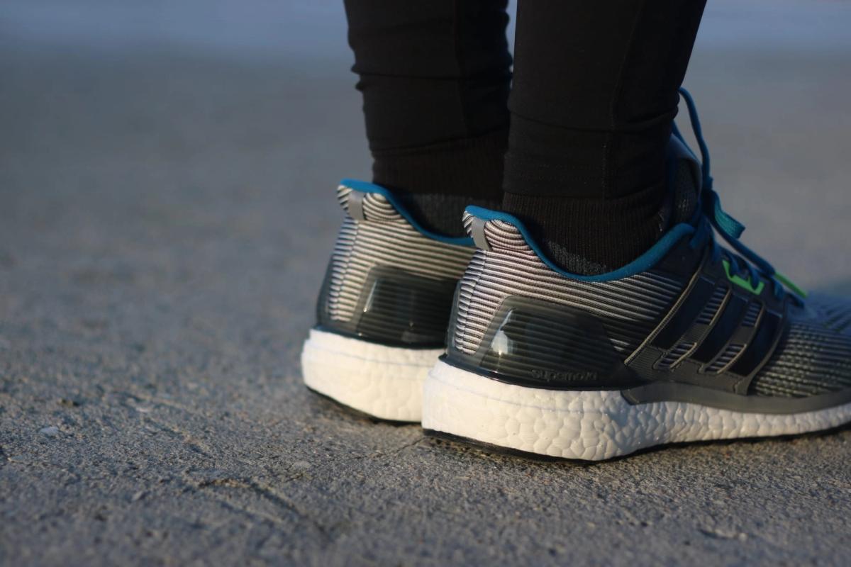 adidas running supernova chaussure run dynamique Couleur Vista Grey/Core Black/Unity Blue BA9933 Lgh Solid Grey/Footwear White/Medium Grey Heather Solid Grey BA9937