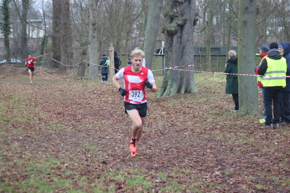 AQ2445 ADIDAS running XCS - pointes solar red white red Athlétisme cross de l'amitié saint cloud