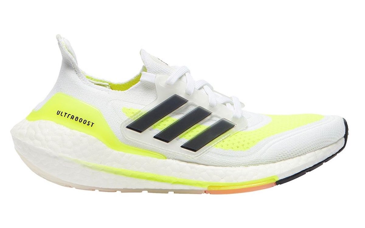 ULTRABOOST 21