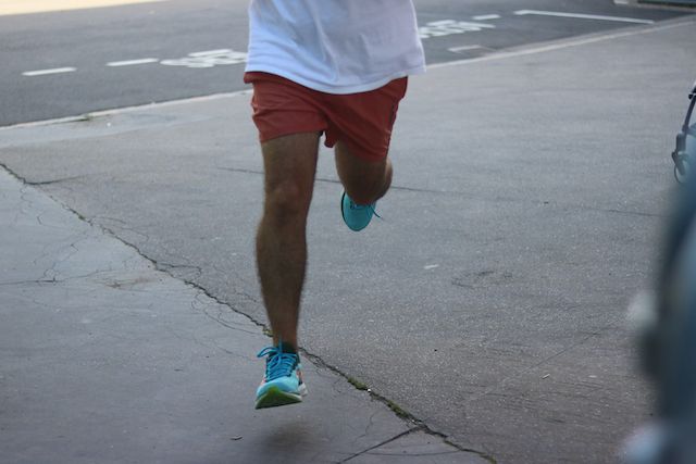 TEST SAUCONY