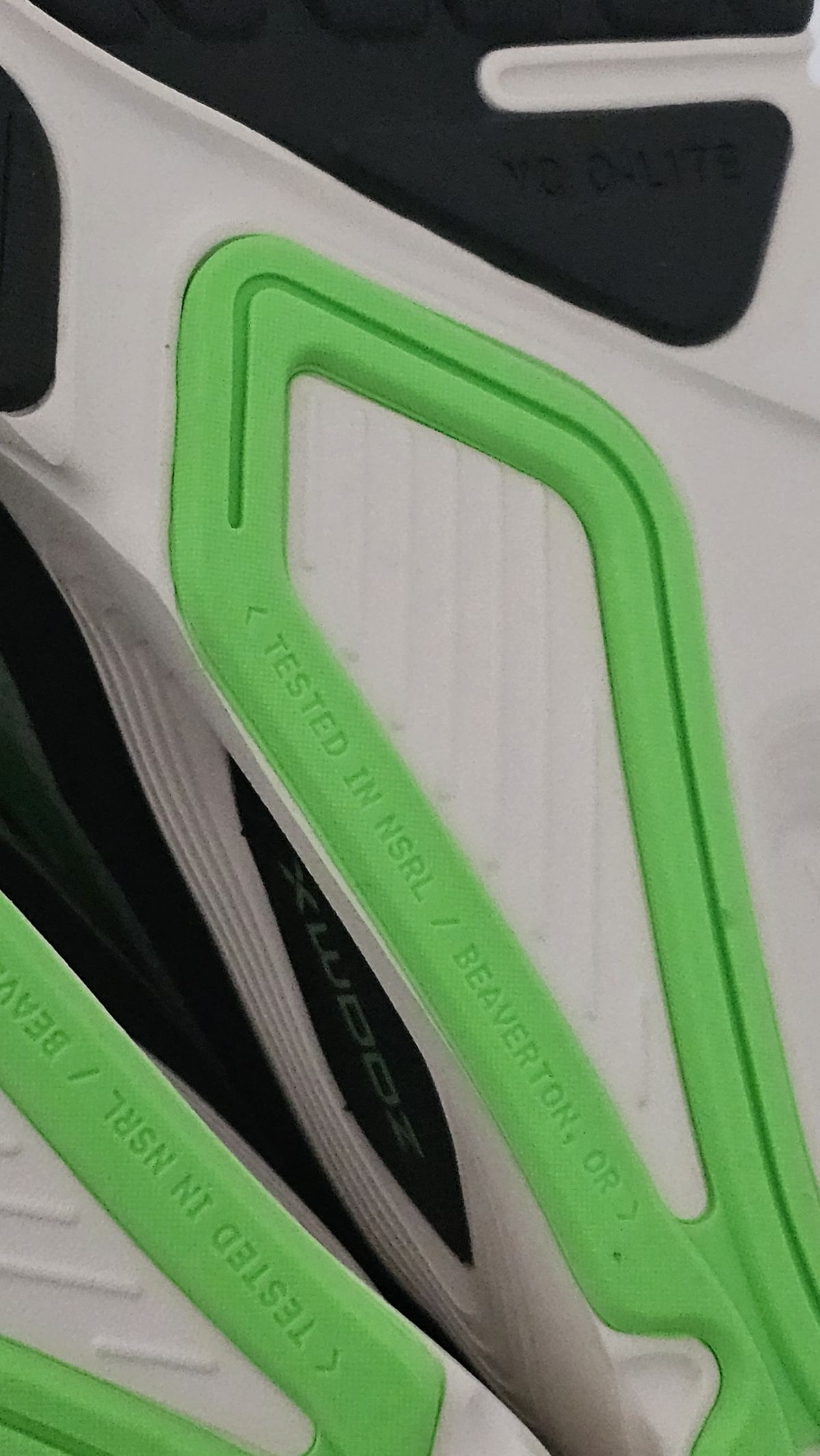 NIKE STRUCTURE PLUS