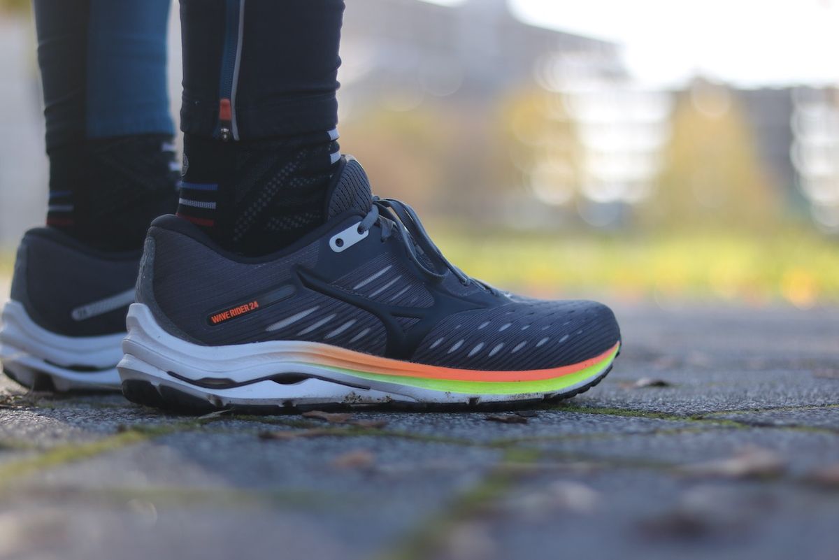 TEST MIZUNO WAVE RIDER 24