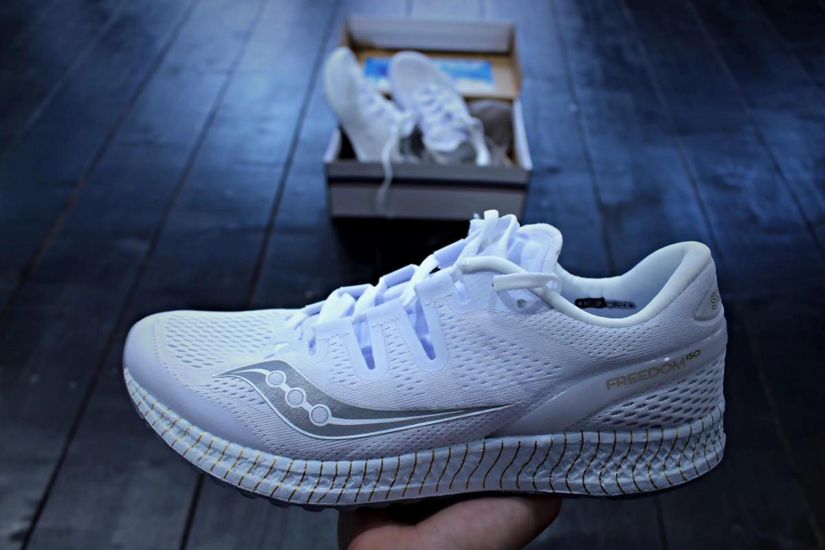 Saucony Freedom ISO white gold S20355-11