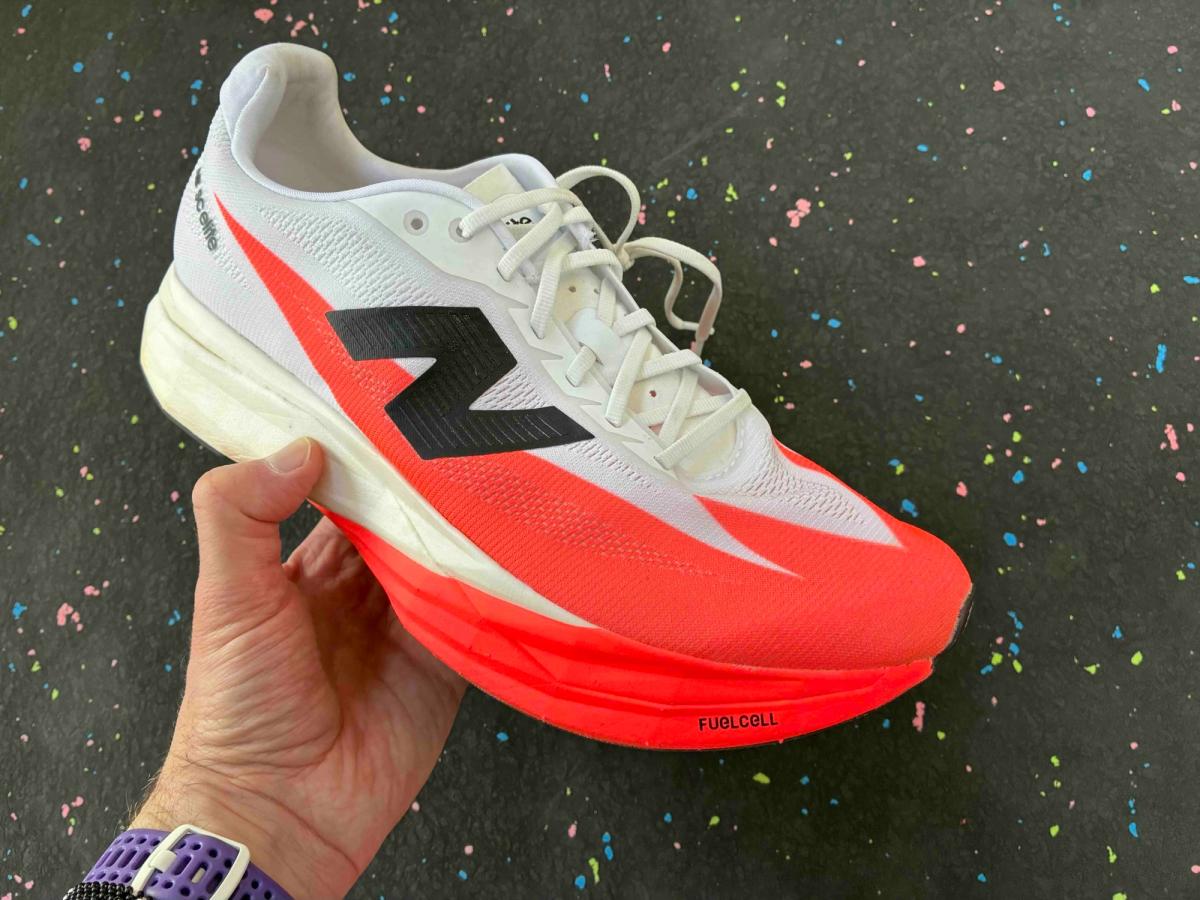 New Balance FuelCell SuperComp Elite v5
