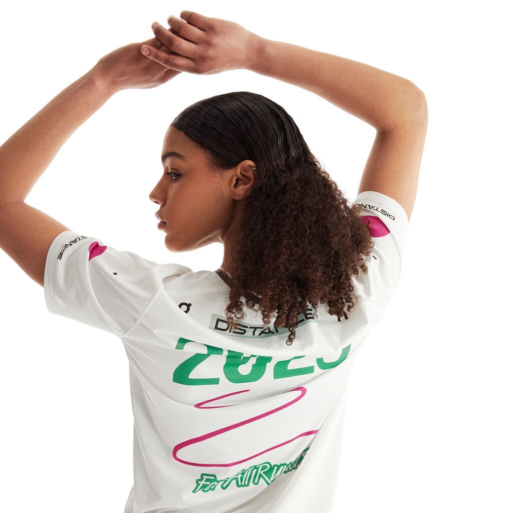 DISTANCE & ON RUNNING - RACE KIT