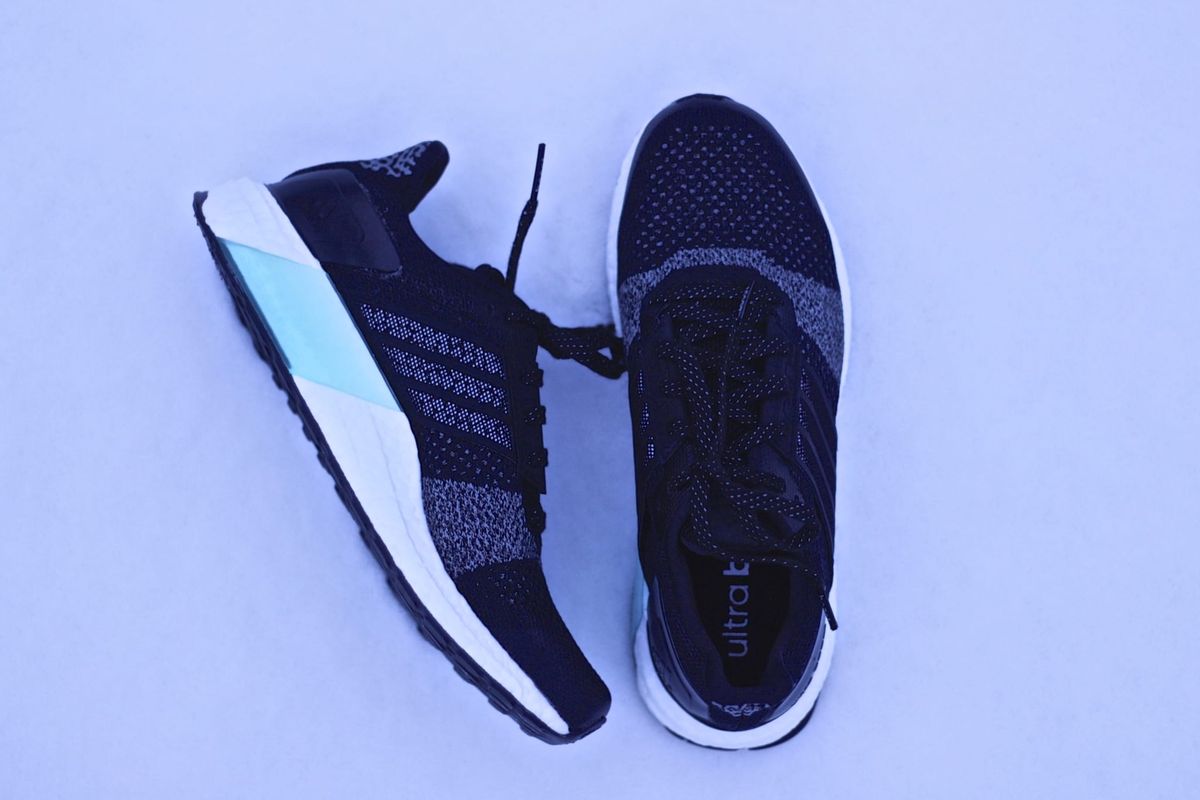 ULTRA BOOST ST GLOW