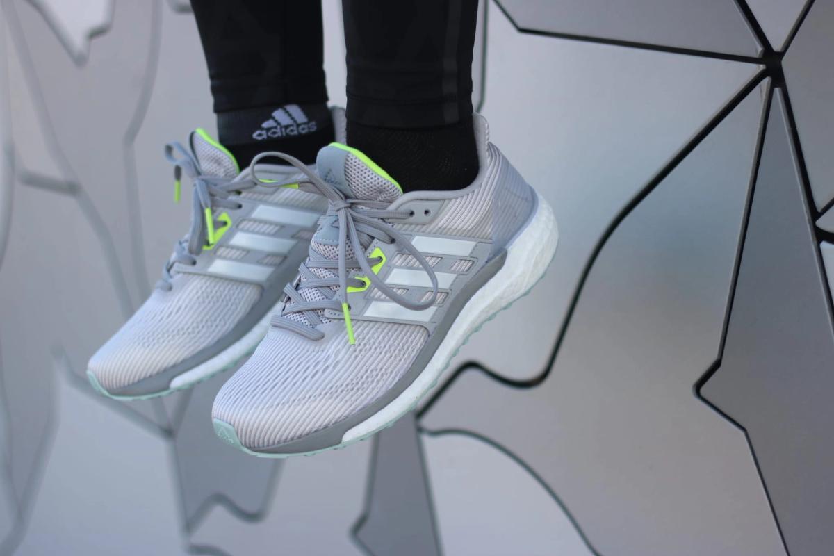 adidas running supernova chaussure run dynamique Couleur Vista Grey/Core Black/Unity Blue BA9933 Lgh Solid Grey/Footwear White/Medium Grey Heather Solid Grey BA9937