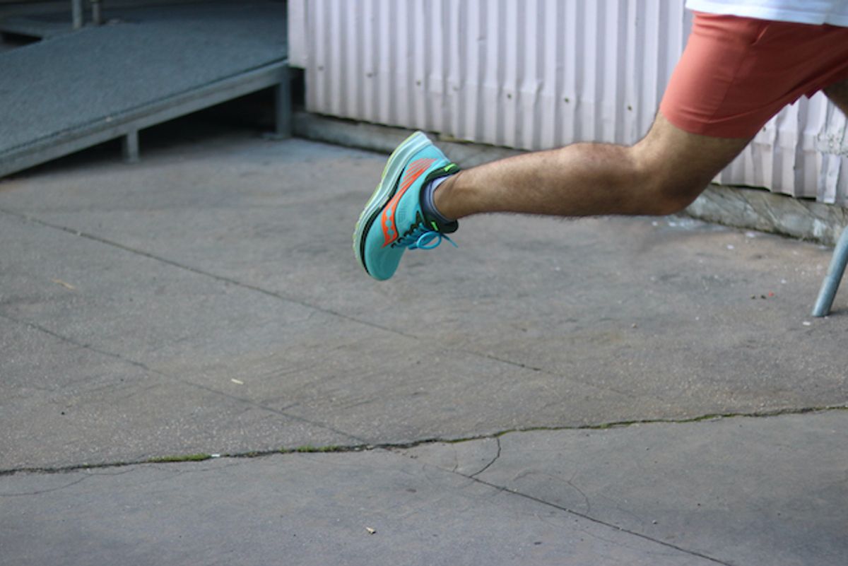 TEST SAUCONY