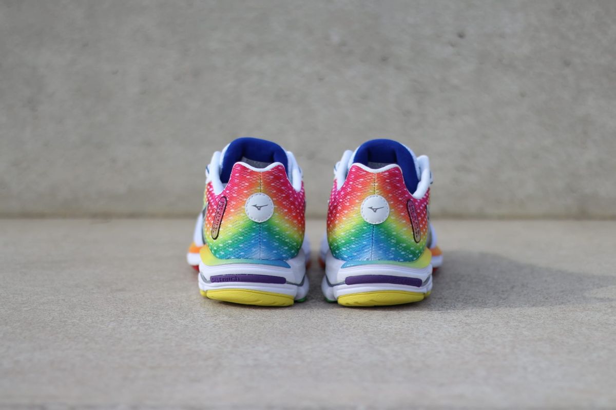 MIZUNO WAVE RIDER 18 OSAKA MARATHON