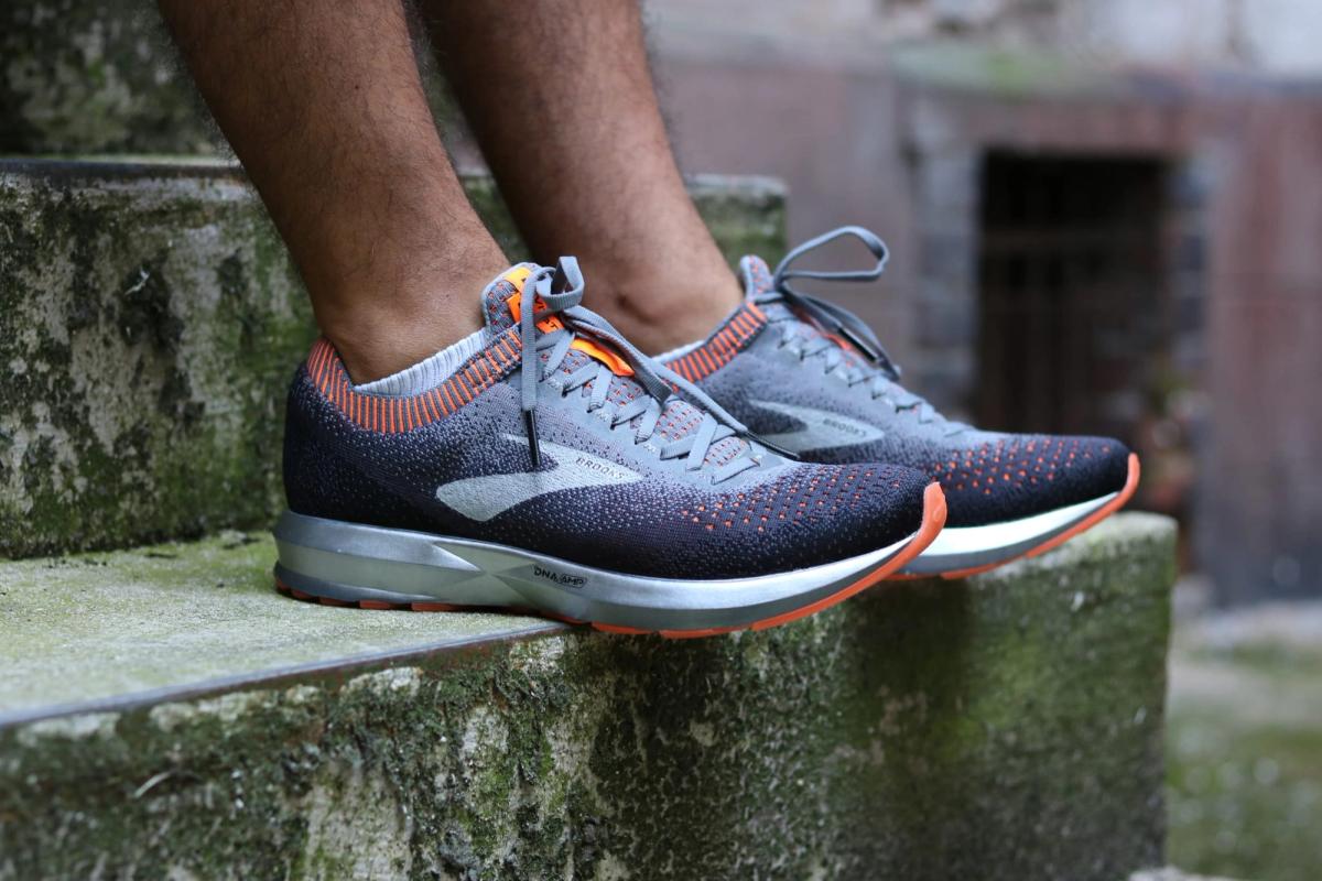 BROOKS LEVITATE 2 RUNNING DNA AMP KNIT