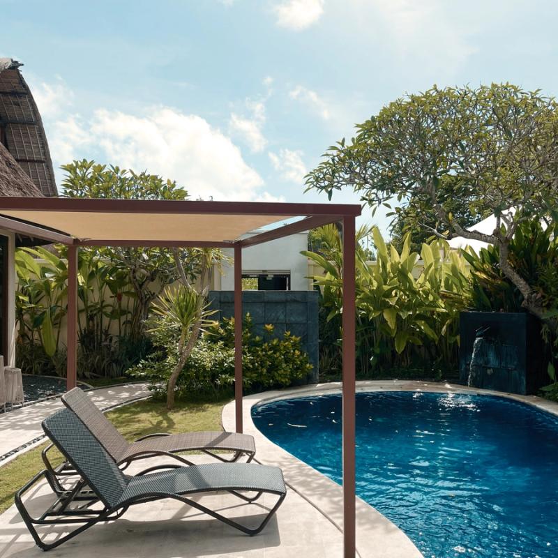 Private Pool & Garden