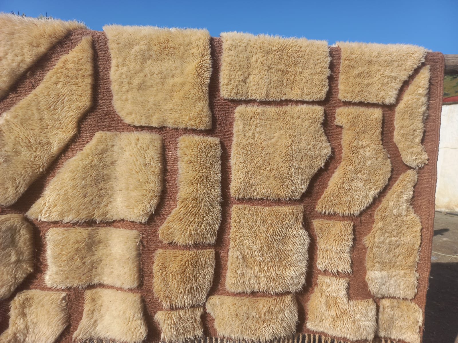 Floating Squares — Luxury Beni Mrirt Rug — view 3