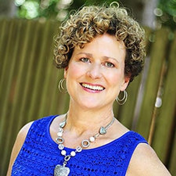 Karen Albrecht headshot