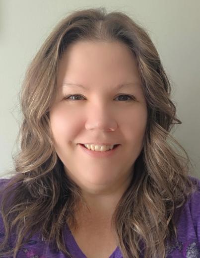 Carrie Pitts headshot