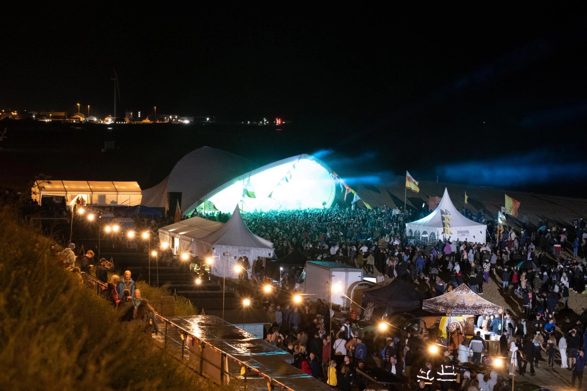 Mainstage after dark