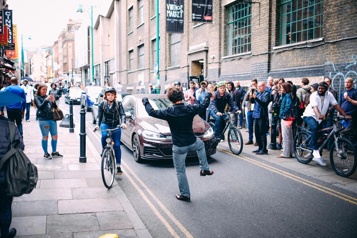 Stand-Off, Shoreditch