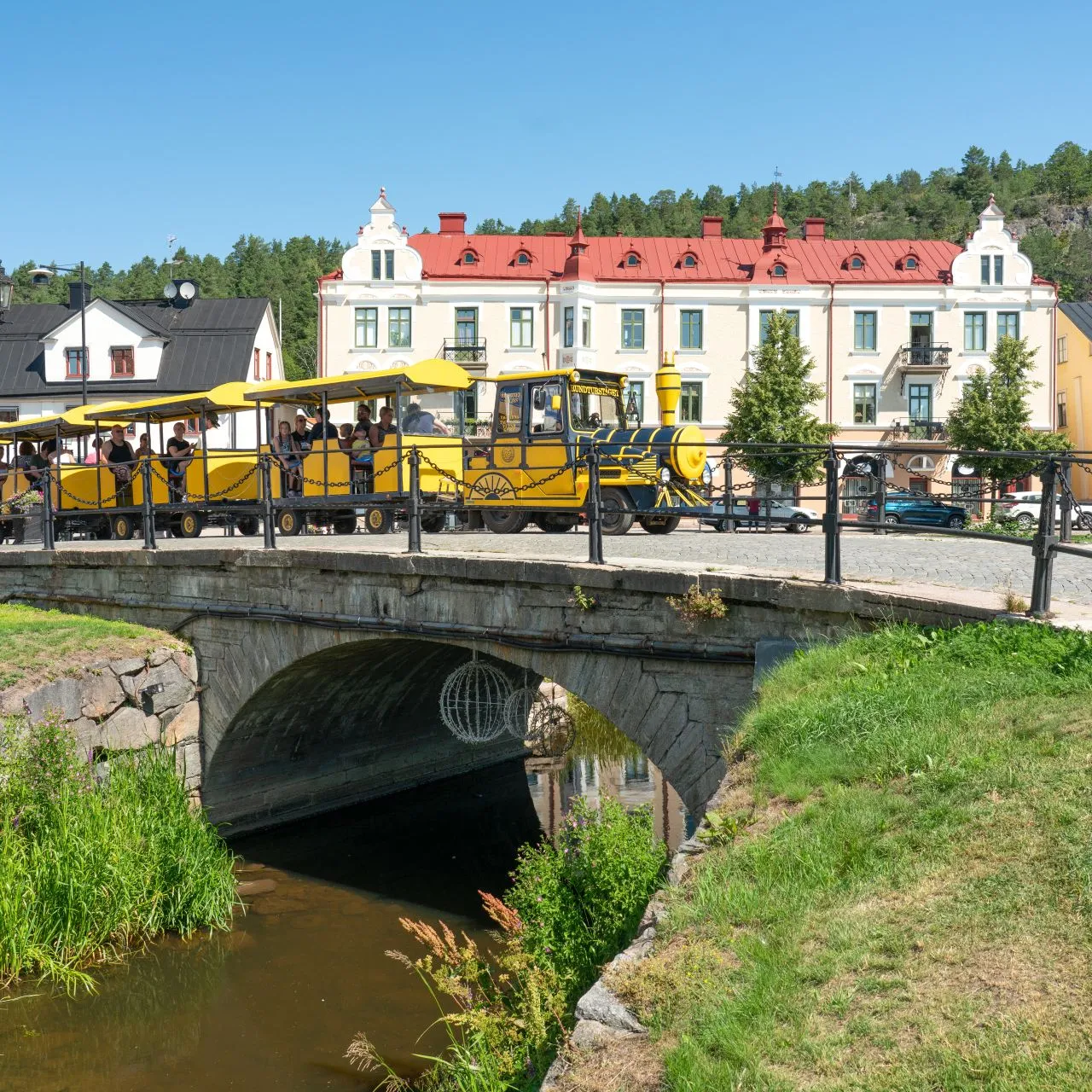 Tuffetåget