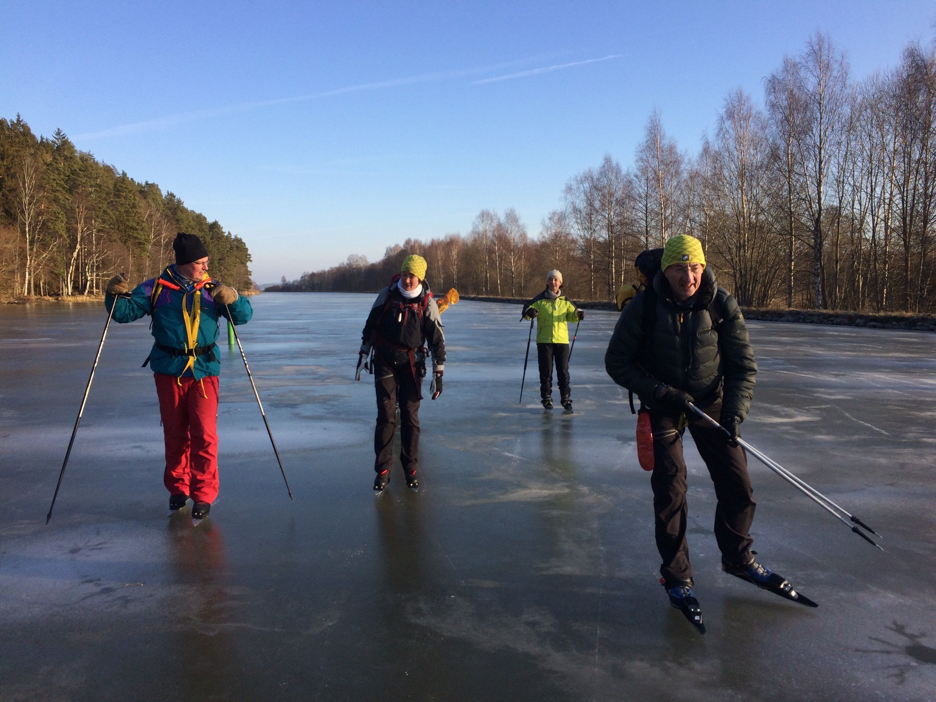 Långfärdsskridskor på Göta kanal