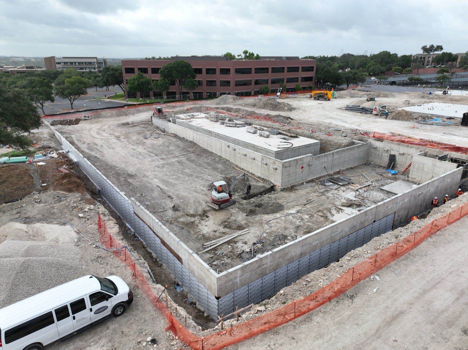 Far West, building slabs