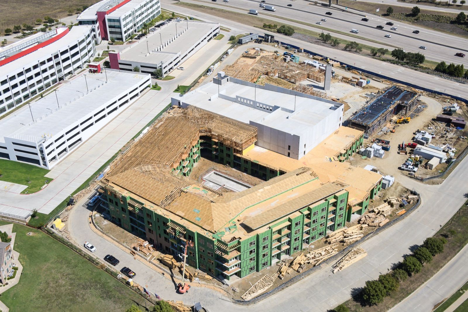 Diamond Flats, wrap building under construction