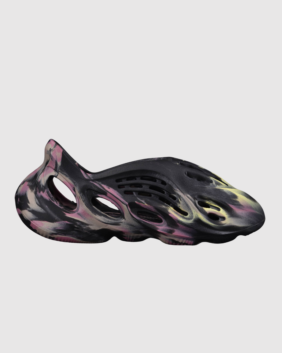 Yeezy Foam Runner "MX Carbon"