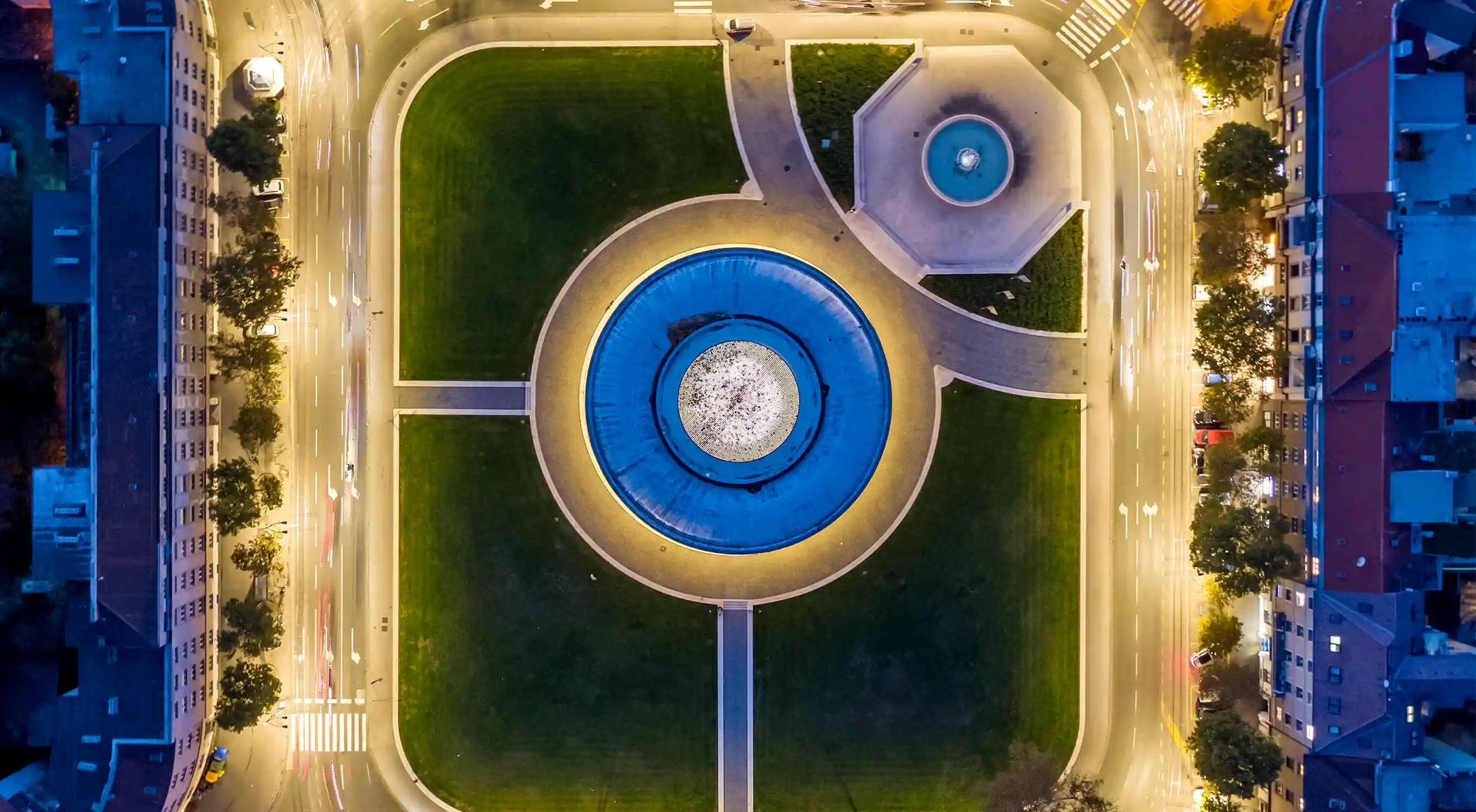 Vertikalni pogled iz zraka na Trg žrtava fašizma u Zagrebu