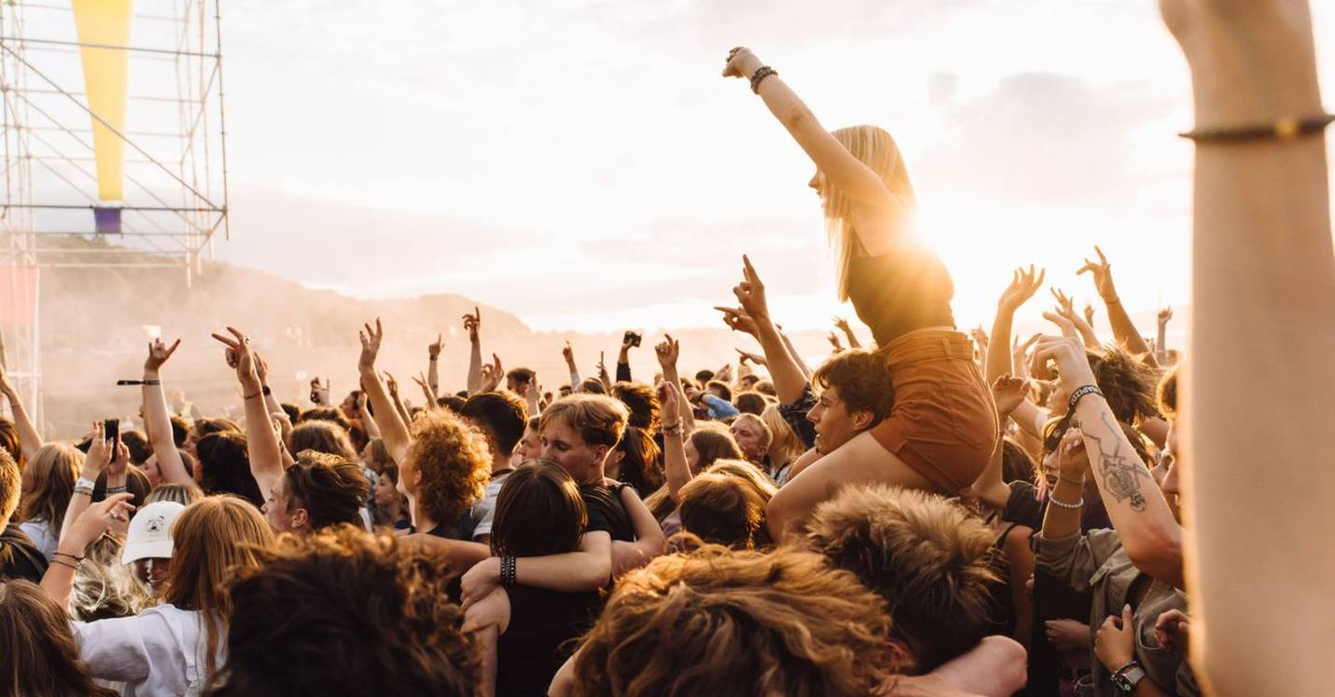 festival met veel mensen