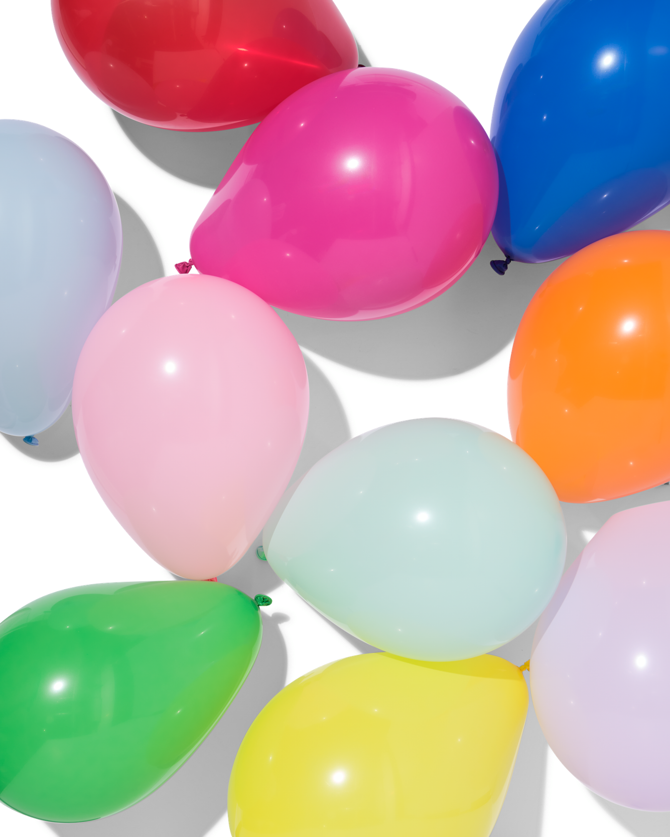 zelf een ballonnenboog maken met HEMA (2 manieren)