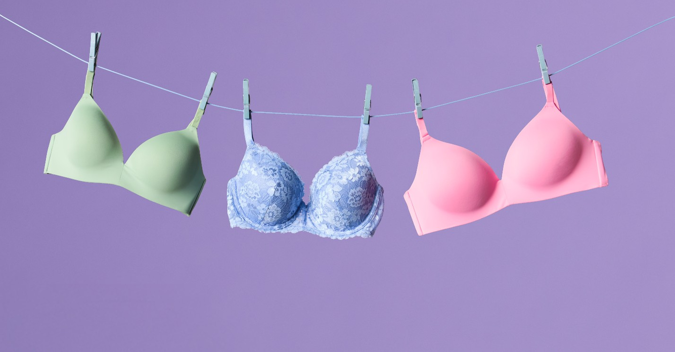 groene, blauwe en roze bh's van HEMA