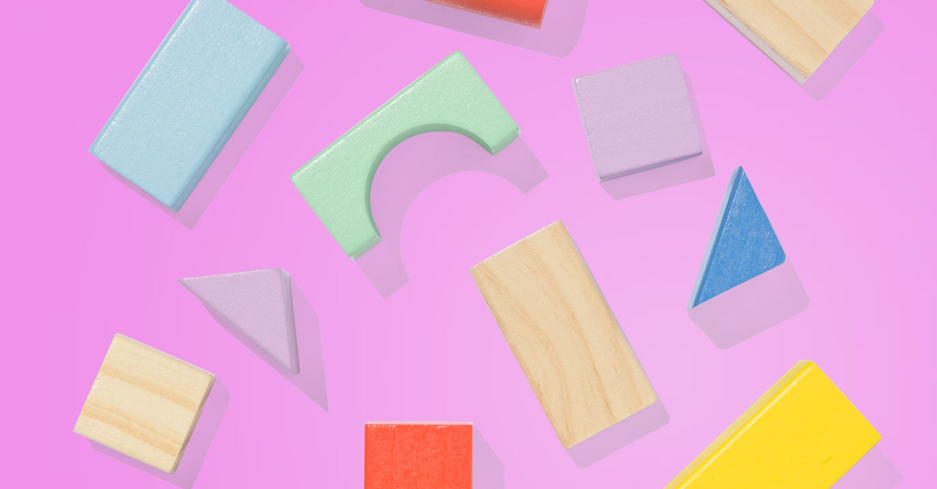 Verschillende montessori speelgoedblokjes