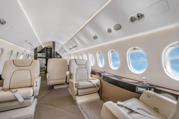 Heavy Jet / Large Cabin photo 8