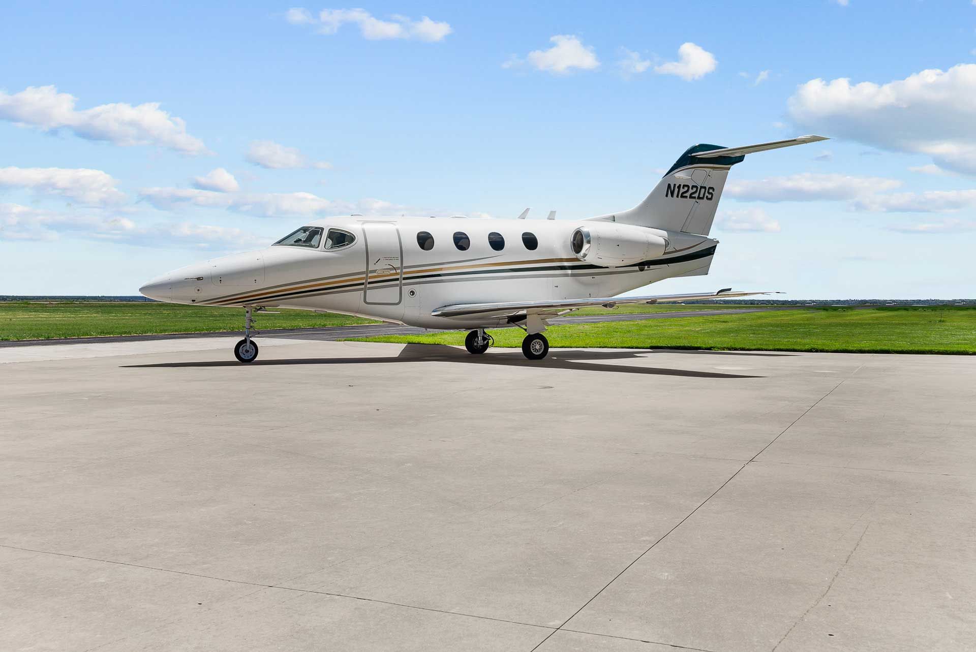 2004 Beechcraft Premier I photo 2
