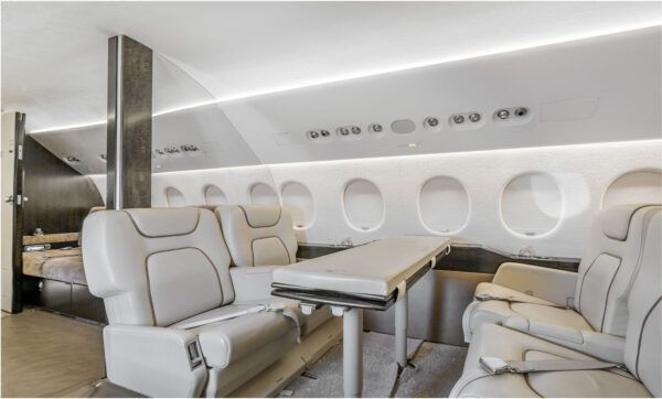 Heavy Jet / Large Cabin photo 6
