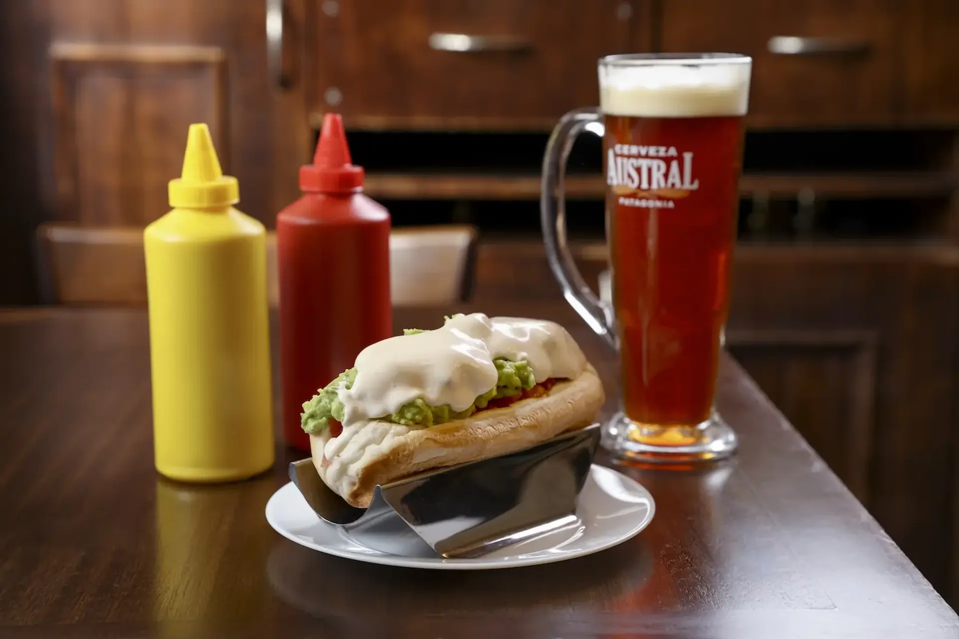 la nueva fuente de soda que revive los sabores clásicos de Chile en una histórica casona de Ñuñoa
