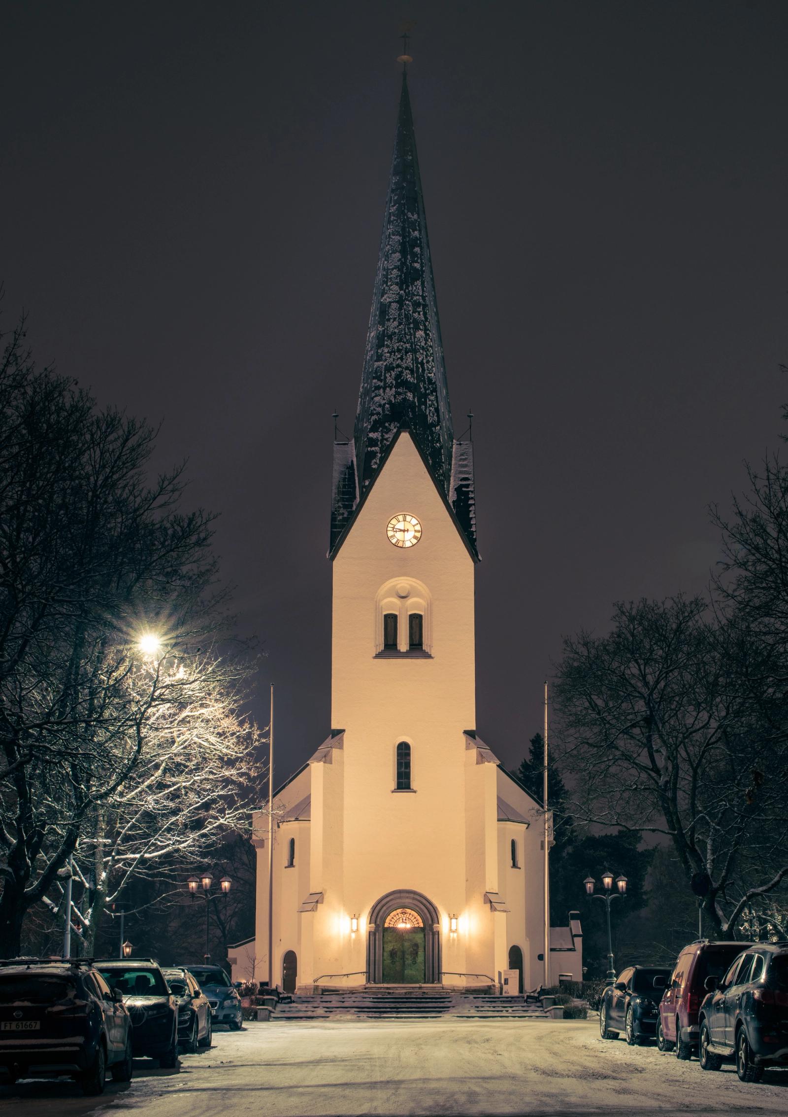 Hamar Domkirke vinter