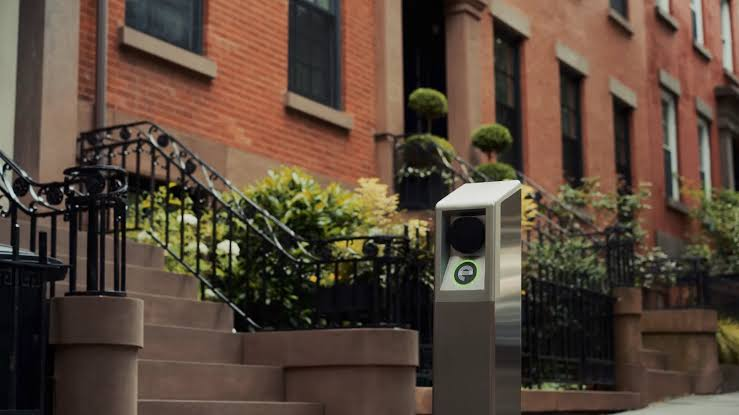 It's Electric Wins 700-Charger NYC Rollout