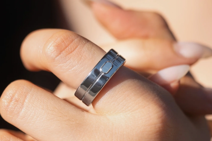 Vocci Puts AI Meeting Notes in a Ring