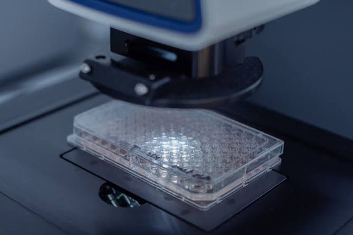 Forbion Raises €2.3B for European Biotech