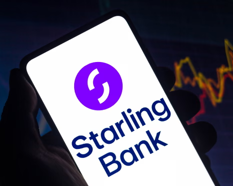 Starling cuts jobs amid AI banking push