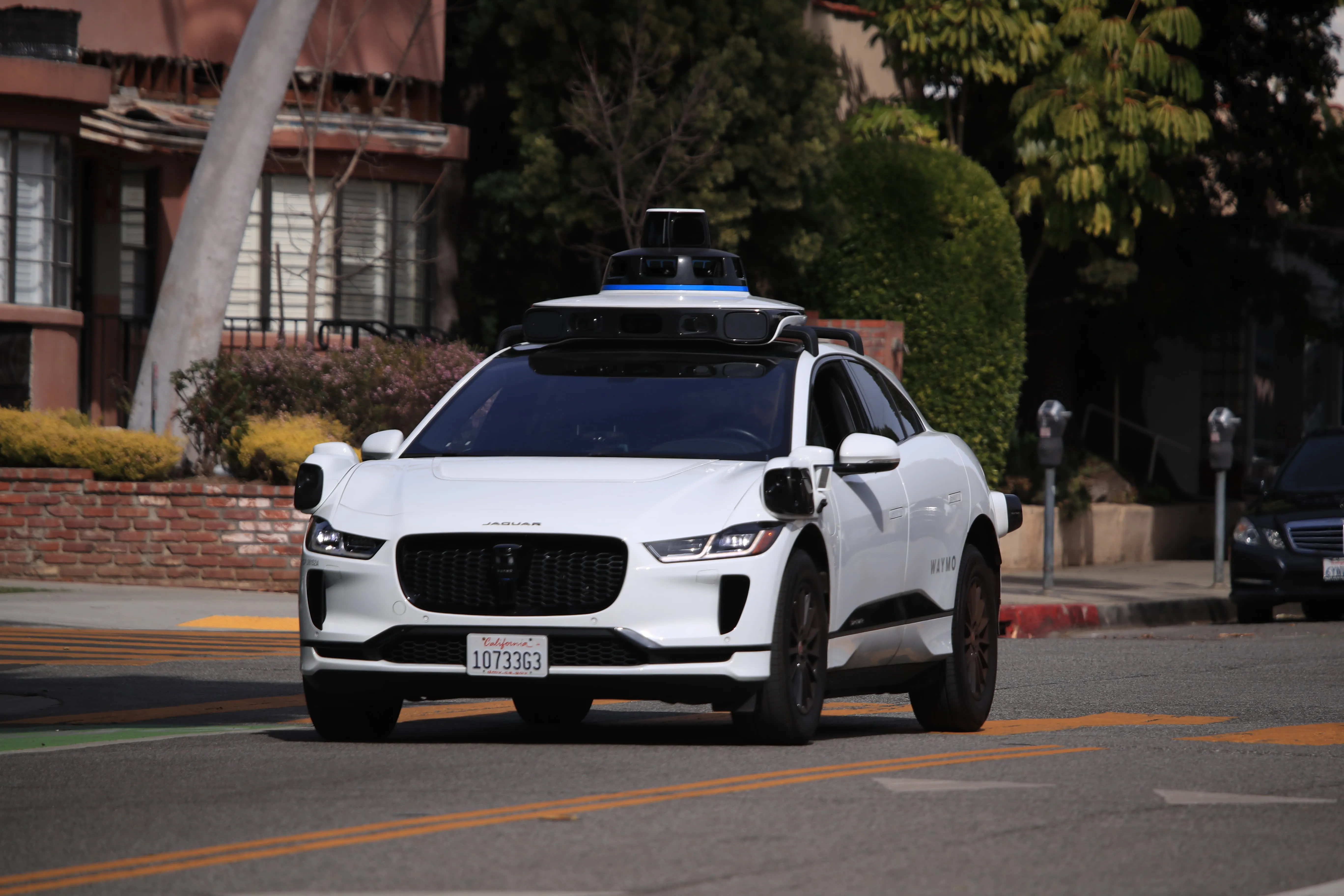 Uber’s self-driving bets show autonomy is becoming a platform partnership game