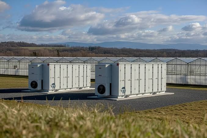 Batteries Undercut Gas for Data-Centre Power