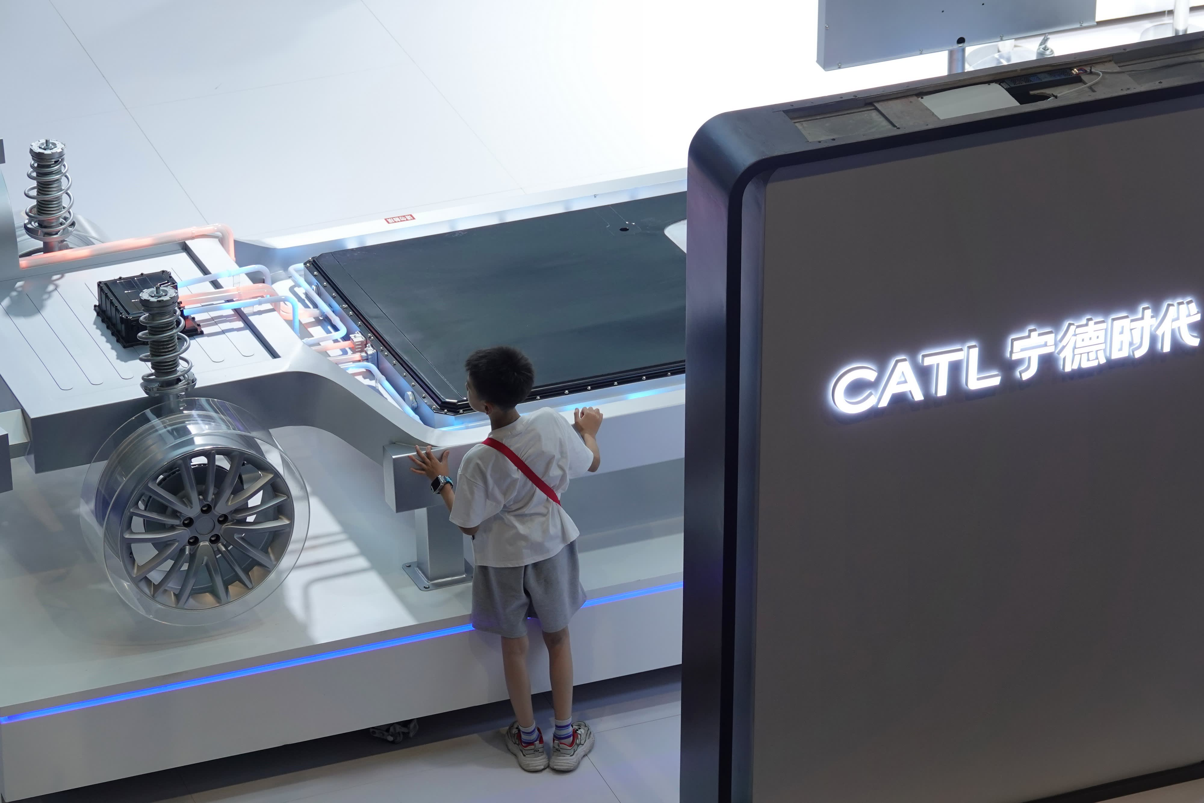 CATL Expands Batteries Into Grids, AI and Ships