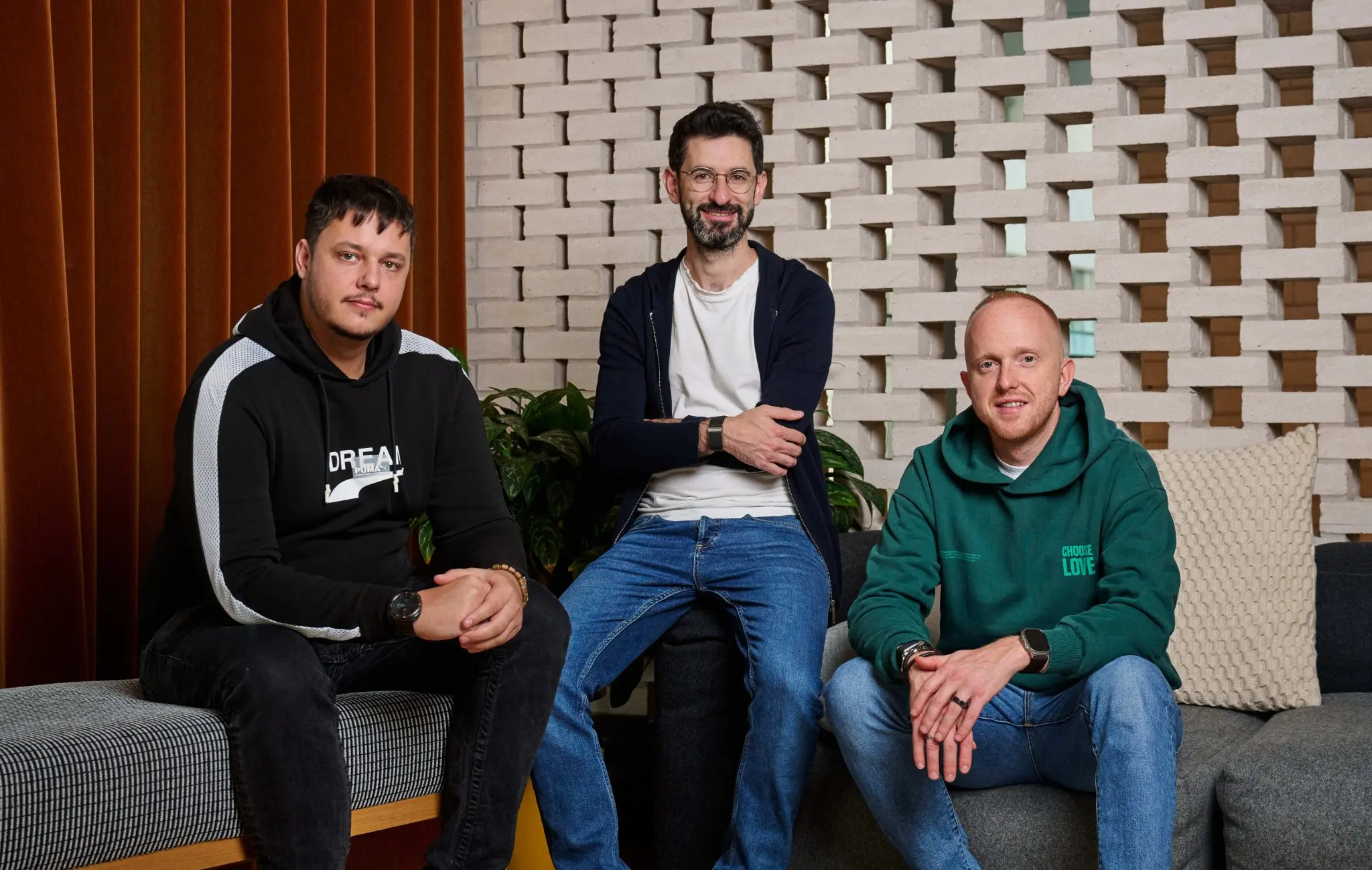 Dwelly Raises $170M for AI Property Rollup
